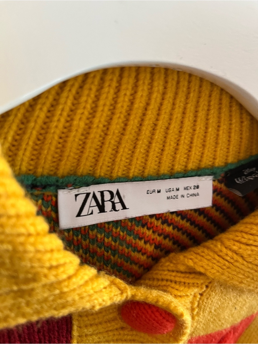 Winnie the Pooh cardigan - Picture 2 of 3